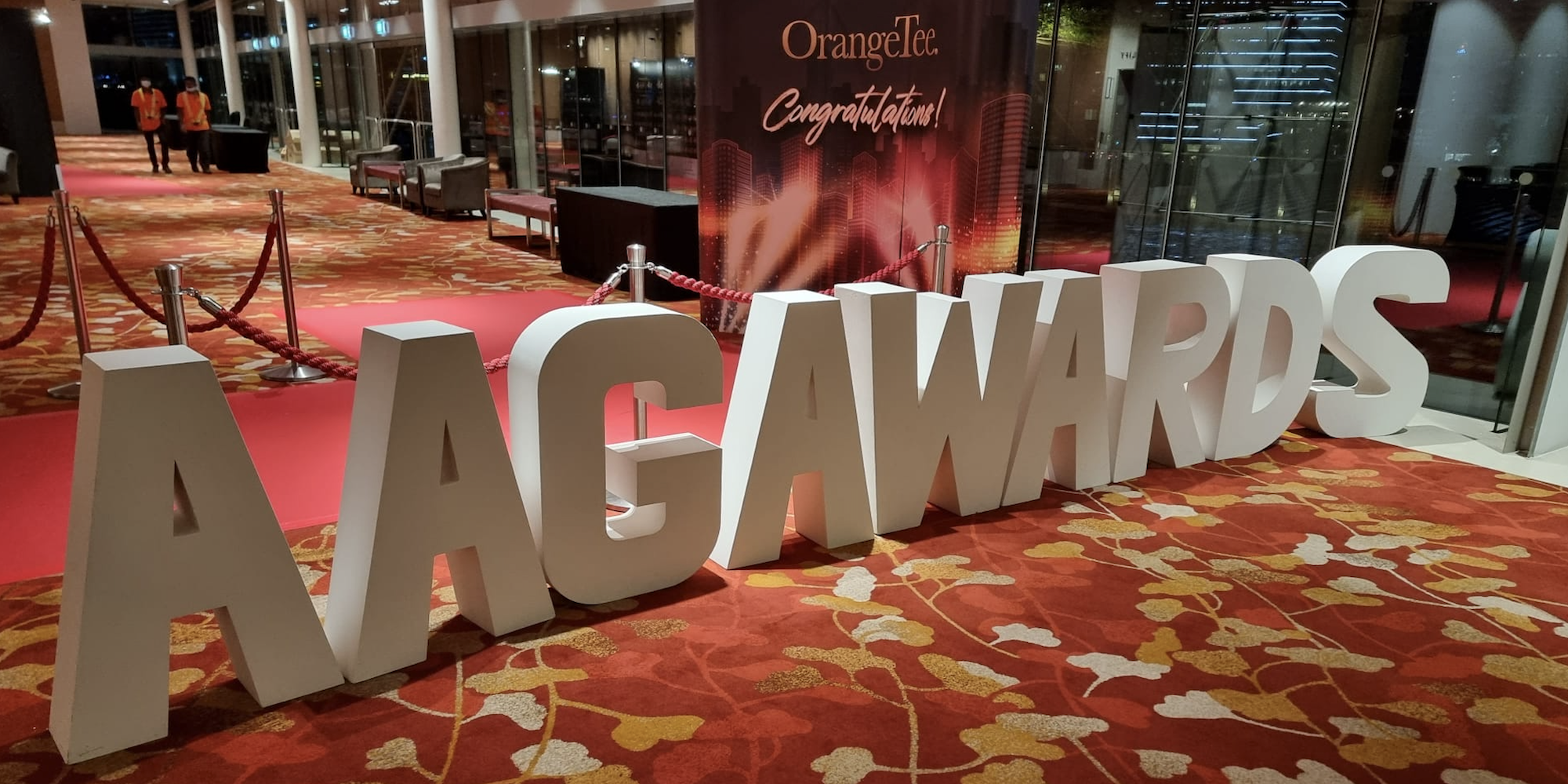 GIANT LETTERING PROPS RENTAL